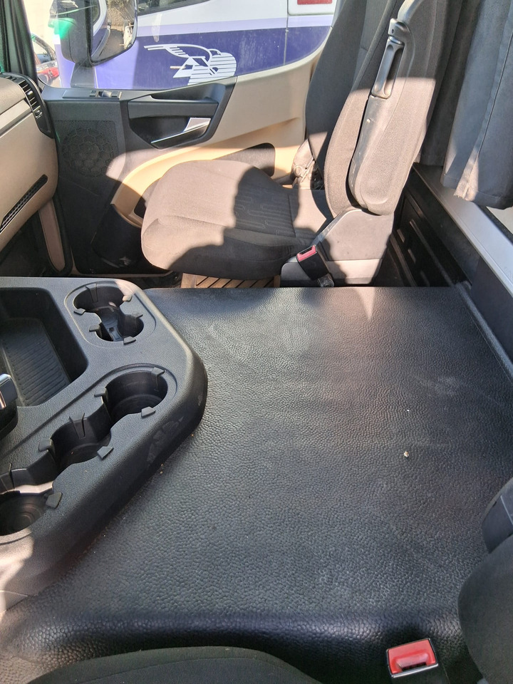 Xe đầu kéo Mercedes 1843LS: hình 8