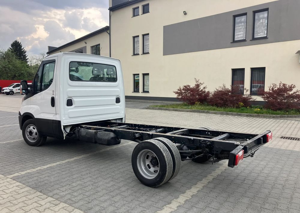 Iveco DAILY 35C13 ramo do zabudowy kiper wywrotka - Xe tải khung gầm: hình 4 Iveco DAILY 35C13 ramo do zabudowy kiper wywrotka - Xe tải khung gầm: hình 4
