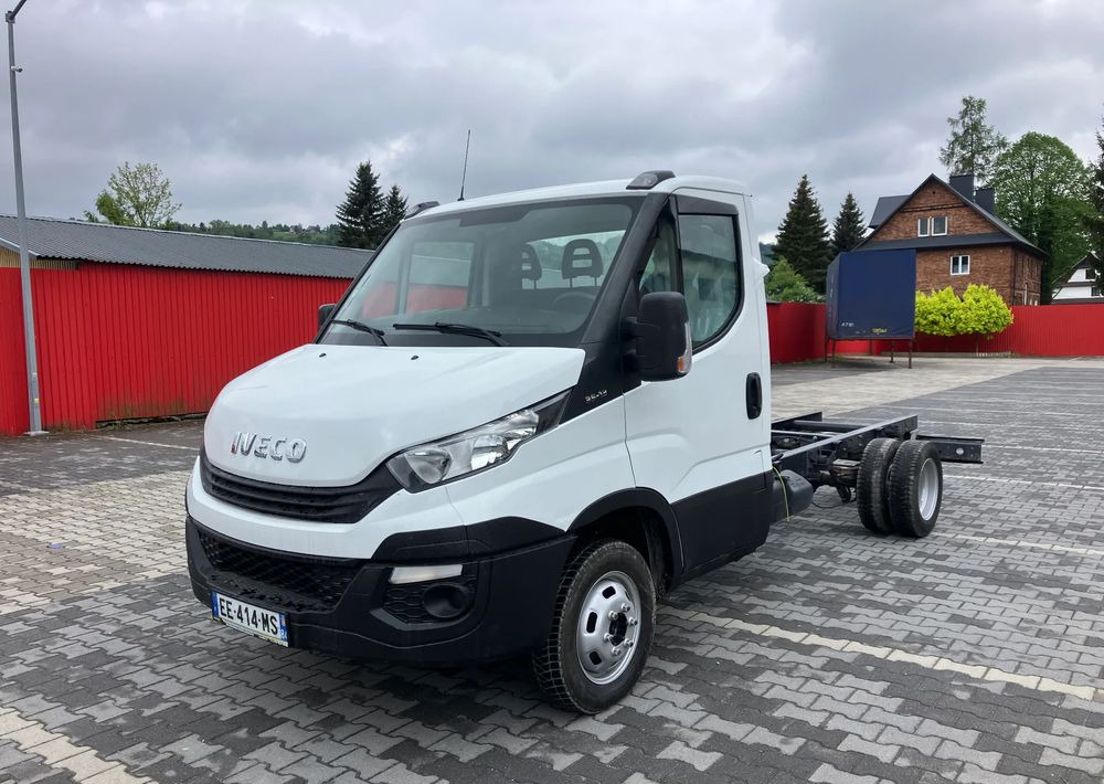 Iveco DAILY 35C13 ramo do zabudowy kiper wywrotka - Xe tải khung gầm: hình 1 Iveco DAILY 35C13 ramo do zabudowy kiper wywrotka - Xe tải khung gầm: hình 1