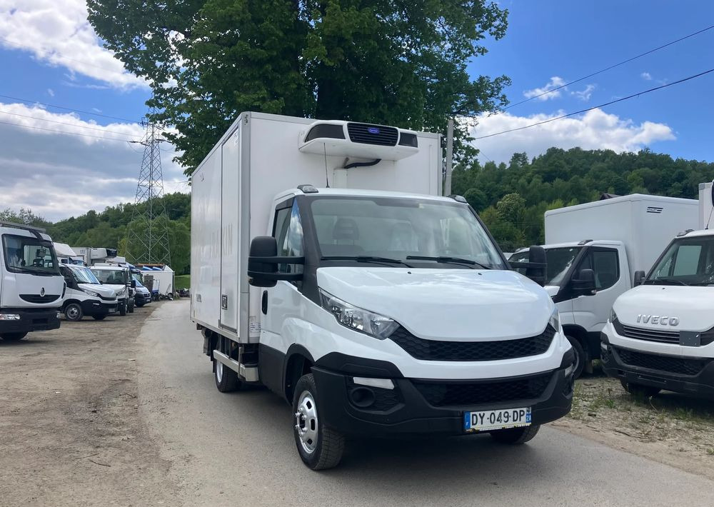 Iveco Daily 35C15 chłodnia 6 palet winda - Xe van đông lạnh: hình 2 Iveco Daily 35C15 chłodnia 6 palet winda - Xe van đông lạnh: hình 2