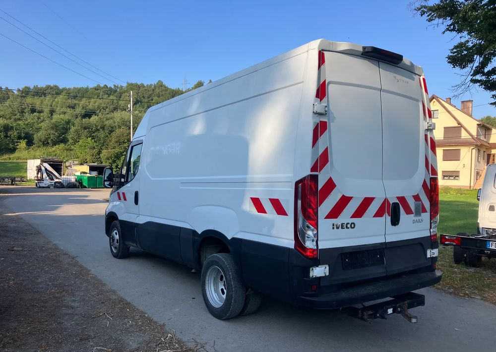 Iveco Daily 35c16 blaszak KLIMA SPROWADZONY serwisówka - Xe van chở hàng: hình 4 Iveco Daily 35c16 blaszak KLIMA SPROWADZONY serwisówka - Xe van chở hàng: hình 4
