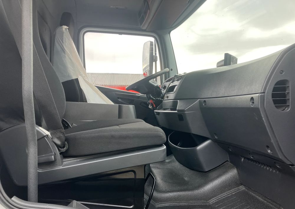 Mercedes-Benz ATEGO 1218 KURIERKA KONTENER 15 PALET - Xe tải hộp: hình 5 Mercedes-Benz ATEGO 1218 KURIERKA KONTENER 15 PALET - Xe tải hộp: hình 5