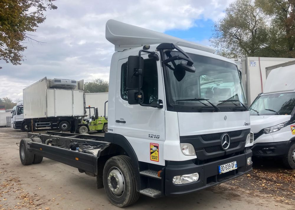 Mercedes-Benz Mercedes Atego 1218 Rama do zabudowy kiper beczka hakowiec laweta - Xe tải khung gầm: hình 2 Mercedes-Benz Mercedes Atego 1218 Rama do zabudowy kiper beczka hakowiec laweta - Xe tải khung gầm: hình 2