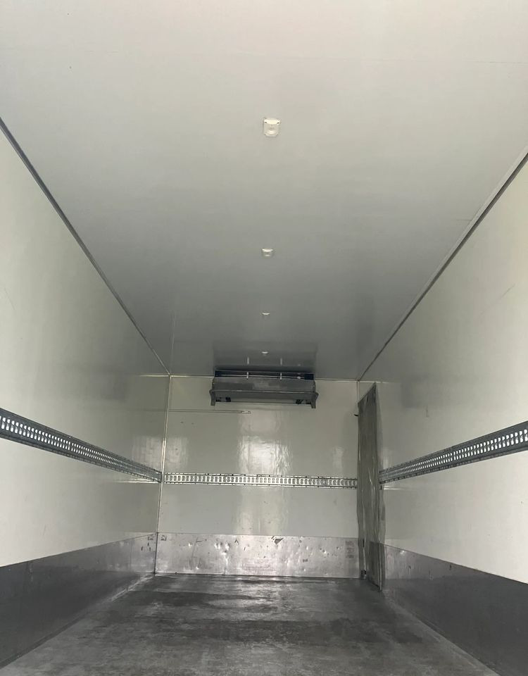 Renault Renault Gama D 240 chłodnia izoterma - Xe tải đông lạnh: hình 3 Renault Renault Gama D 240 chłodnia izoterma - Xe tải đông lạnh: hình 3