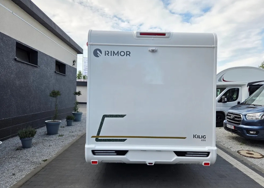 RIMOR Rimor KILIG 695 NEW Retrofitted 5-Passenger Winterized Camera Navigation - Xe van cắm trại: hình 4 RIMOR Rimor KILIG 695 NEW Retrofitted 5-Passenger Winterized Camera Navigation - Xe van cắm trại: hình 4