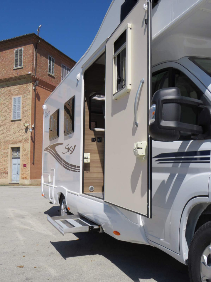 Fiat Ducato - Xe cắm trại: hình 2 Fiat Ducato - Xe cắm trại: hình 2