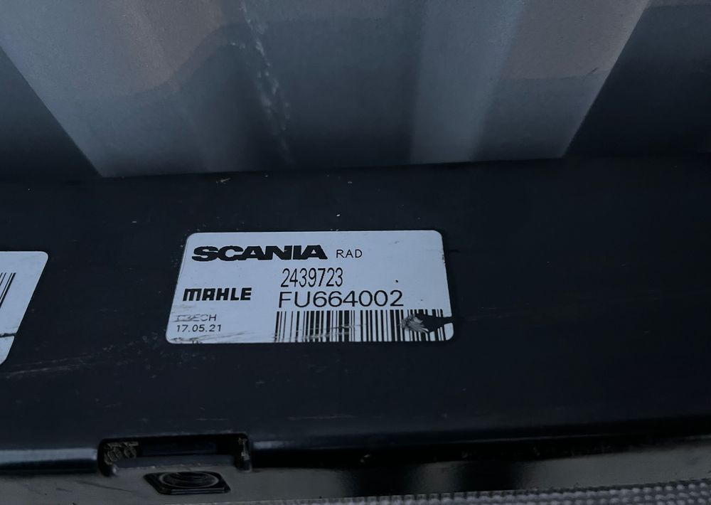 Chłodnica wody Scania S NGS 2439723 - Hệ thống làm mát cho Xe tải: hình 3 Chłodnica wody Scania S NGS 2439723 - Hệ thống làm mát cho Xe tải: hình 3