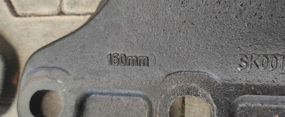 ŁAPA ŁAPY POD SIODŁO JOST 150mm NOWE - Khớp nối bánh xe thứ năm cho Xe tải: hình 3 ŁAPA ŁAPY POD SIODŁO JOST 150mm NOWE - Khớp nối bánh xe thứ năm cho Xe tải: hình 3