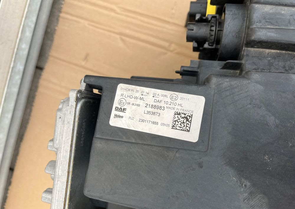 Lamp LED DAF XG XG+ XF prawa reflektor oryginał - Đèn/ Chiếu sáng cho Xe tải: hình 3 Lamp LED DAF XG XG+ XF prawa reflektor oryginał - Đèn/ Chiếu sáng cho Xe tải: hình 3