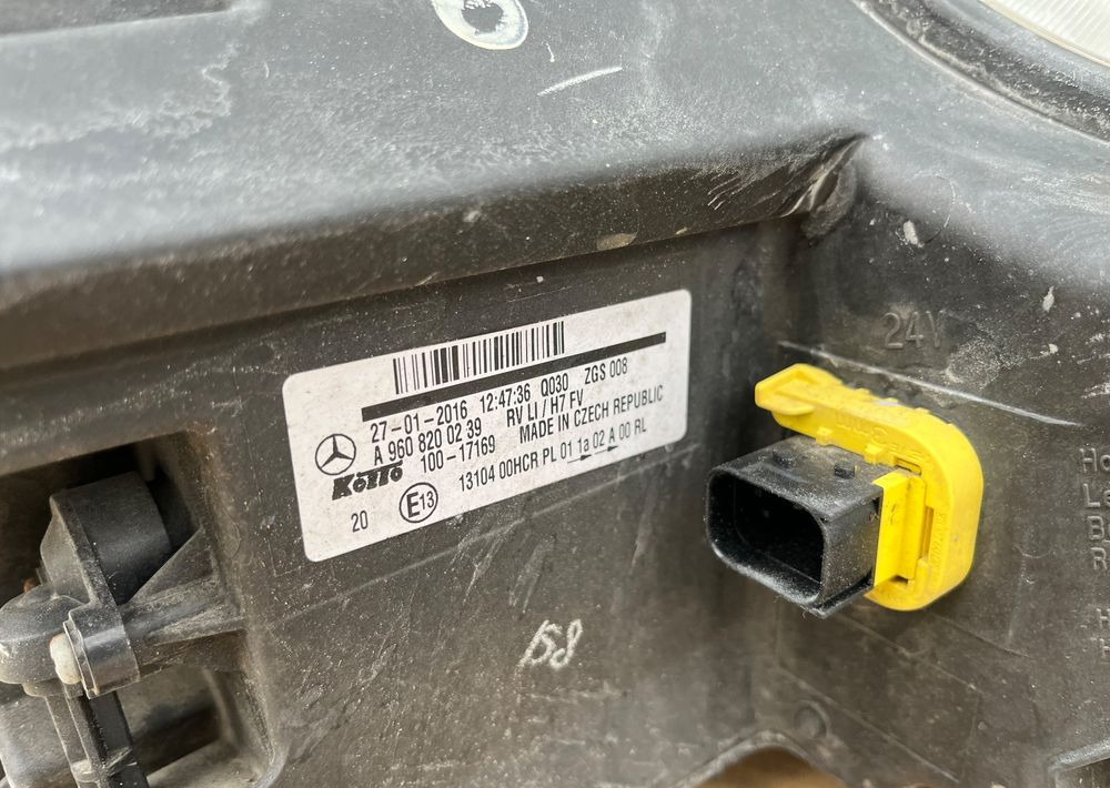 Lampa Mercedes Actros MP4 euro 6 MP 4 reflektor lewy - Đèn/ Chiếu sáng cho Xe tải: hình 3 Lampa Mercedes Actros MP4 euro 6 MP 4 reflektor lewy - Đèn/ Chiếu sáng cho Xe tải: hình 3