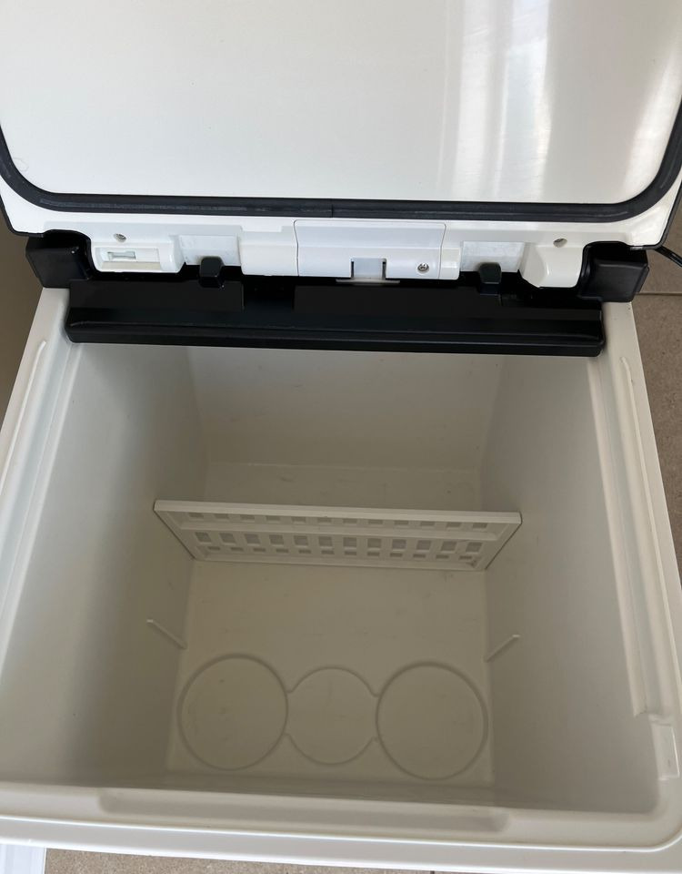 Lodówka MAN TG3 TGX nowy model chłodziarka - Cabin và nội thất cho Xe tải: hình 3 Lodówka MAN TG3 TGX nowy model chłodziarka - Cabin và nội thất cho Xe tải: hình 3