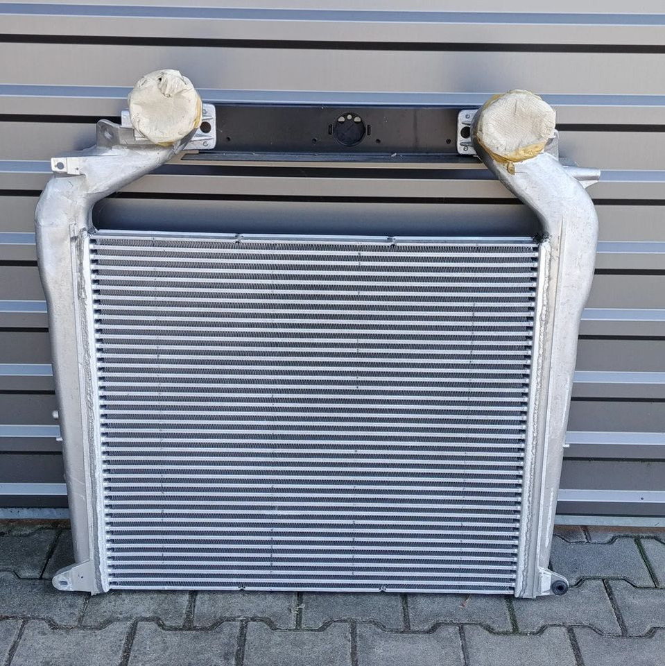 MAN TGS TG3 CHŁODNICA POWIETRZA INTERCOOLER NOWY - Hệ thống làm mát: hình 1 MAN TGS TG3 CHŁODNICA POWIETRZA INTERCOOLER NOWY - Hệ thống làm mát: hình 1