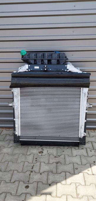 MAN TGS TG3 NOWY MODEL CHŁODNICA CHŁODNICE KOMPLET - Bộ tản nhiệt cho Xe tải: hình 2 MAN TGS TG3 NOWY MODEL CHŁODNICA CHŁODNICE KOMPLET - Bộ tản nhiệt cho Xe tải: hình 2