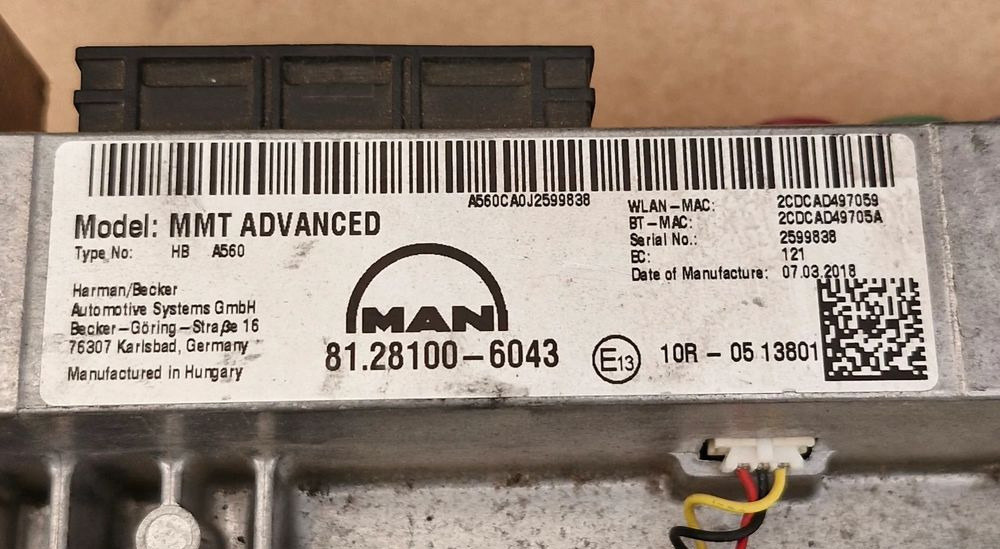 MAN TGX TGS RADIO NAWIGACJA 81.28100-6037 81.28100-6043 - Cabin và nội thất: hình 2 MAN TGX TGS RADIO NAWIGACJA 81.28100-6037 81.28100-6043 - Cabin và nội thất: hình 2