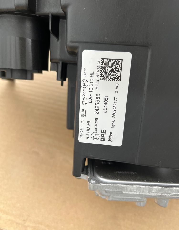 NOWE lampy LED DAF XG XG+ XF reflektor oryginał lampa NOWA - Đèn/ Chiếu sáng cho Xe tải: hình 2 NOWE lampy LED DAF XG XG+ XF reflektor oryginał lampa NOWA - Đèn/ Chiếu sáng cho Xe tải: hình 2