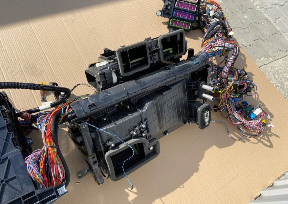 Nagrzewnica Scania S R wiązka instalacja komplet - Cấp nhiệt/ Thông gió cho Xe tải: hình 3 Nagrzewnica Scania S R wiązka instalacja komplet - Cấp nhiệt/ Thông gió cho Xe tải: hình 3