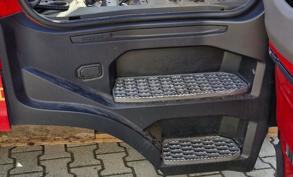 SCANIA S STOPNICA KOMPLETNA L/P - Phụ tùng phanh cho Xe tải: hình 1 SCANIA S STOPNICA KOMPLETNA L/P - Phụ tùng phanh cho Xe tải: hình 1