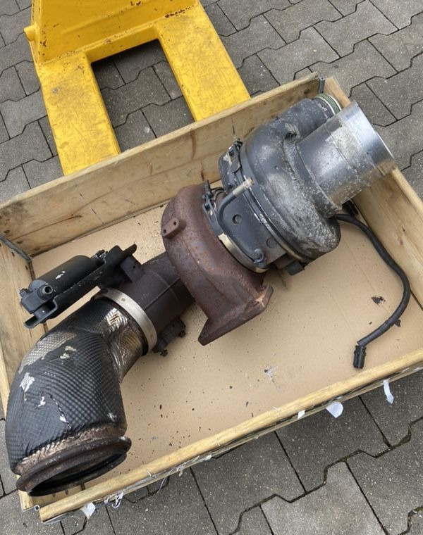 Turbosprężarka Scania R V8 turbina - Bộ tăng áp cho Xe tải: hình 1 Turbosprężarka Scania R V8 turbina - Bộ tăng áp cho Xe tải: hình 1