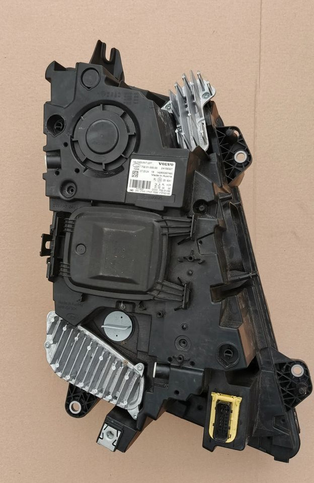 VOLVO FH4 LAMPA PRZEDNIA LEWA H7 2024r 24159327 - Đèn/ Chiếu sáng cho Xe tải: hình 2 VOLVO FH4 LAMPA PRZEDNIA LEWA H7 2024r 24159327 - Đèn/ Chiếu sáng cho Xe tải: hình 2
