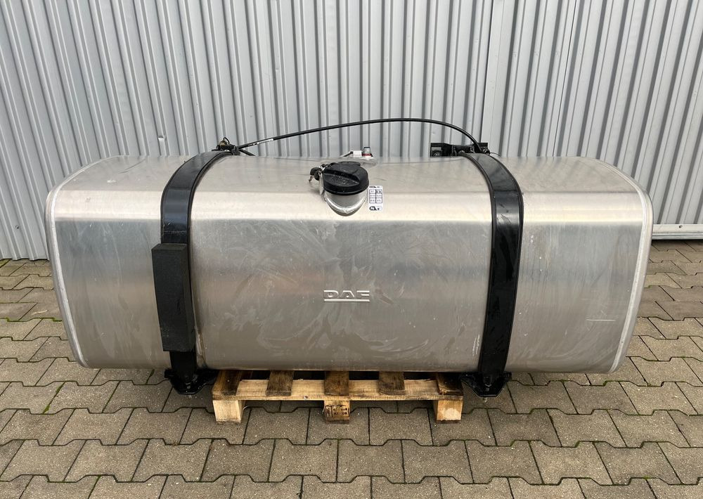 Zbiornik paliwa DAF XG XF CF 620 litrów bak jak NOWY - Hệ thống nhiên liệu cho Xe tải: hình 1 Zbiornik paliwa DAF XG XF CF 620 litrów bak jak NOWY - Hệ thống nhiên liệu cho Xe tải: hình 1