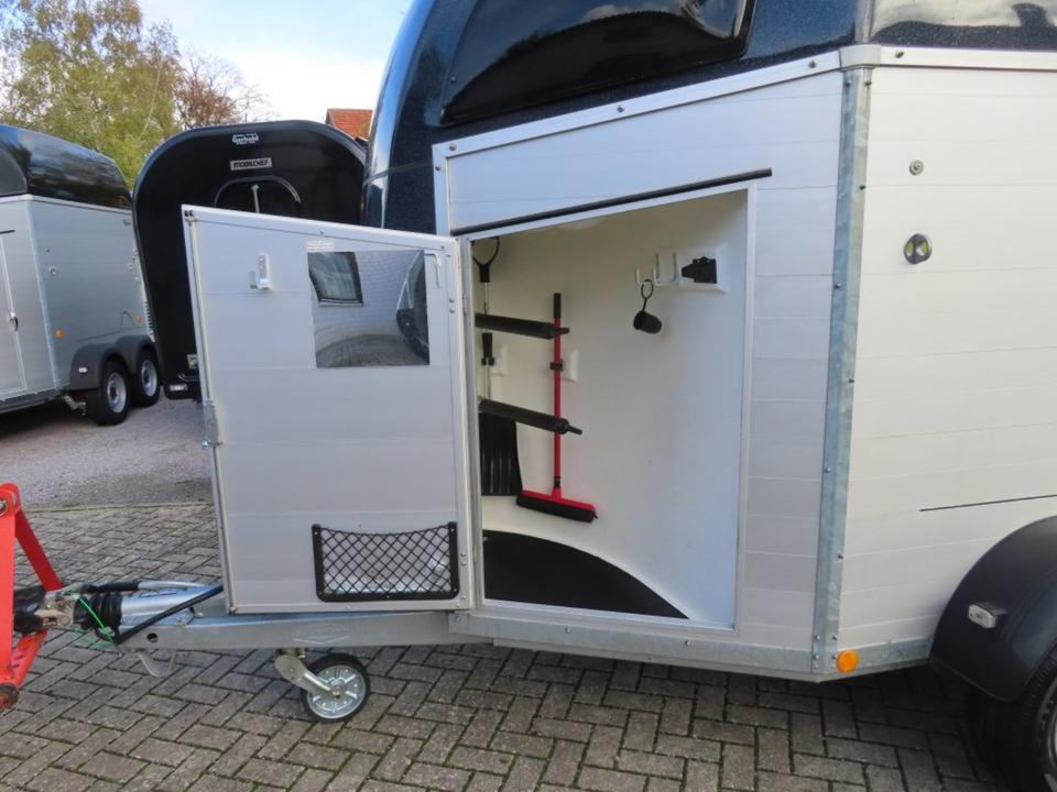 Böckmann Pferdeanhänger Champion R, Alub., 100 km/h - Rơ moóc chở ngựa: hình 3 Böckmann Pferdeanhänger Champion R, Alub., 100 km/h - Rơ moóc chở ngựa: hình 3