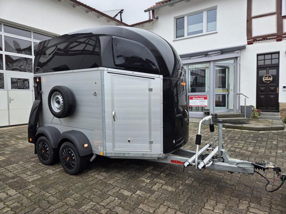 Böckmann Pferdeanhänger Champion R SaKa. WCF-Fahrwerk 100 km/h - Rơ moóc chở ngựa: hình 2 Böckmann Pferdeanhänger Champion R SaKa. WCF-Fahrwerk 100 km/h - Rơ moóc chở ngựa: hình 2