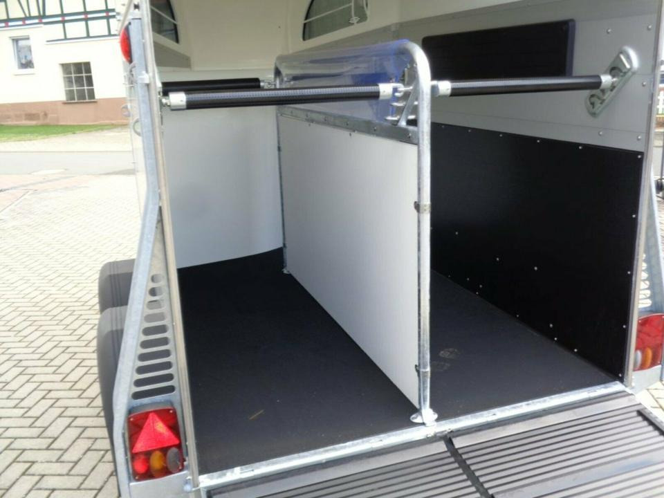 Rơ moóc chở ngựa Böckmann Pferdeanhänger Champion R Sattelkammer Aluboden: hình 6