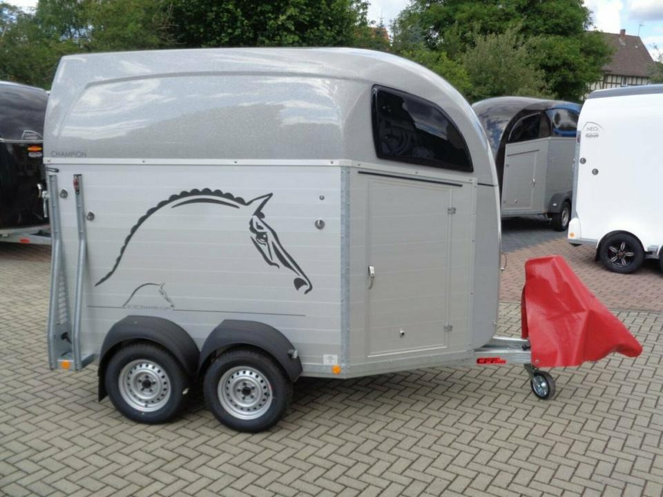 Böckmann Pferdeanhänger Champion R Sattelkammer Aluboden - Rơ moóc chở ngựa: hình 2 Böckmann Pferdeanhänger Champion R Sattelkammer Aluboden - Rơ moóc chở ngựa: hình 2