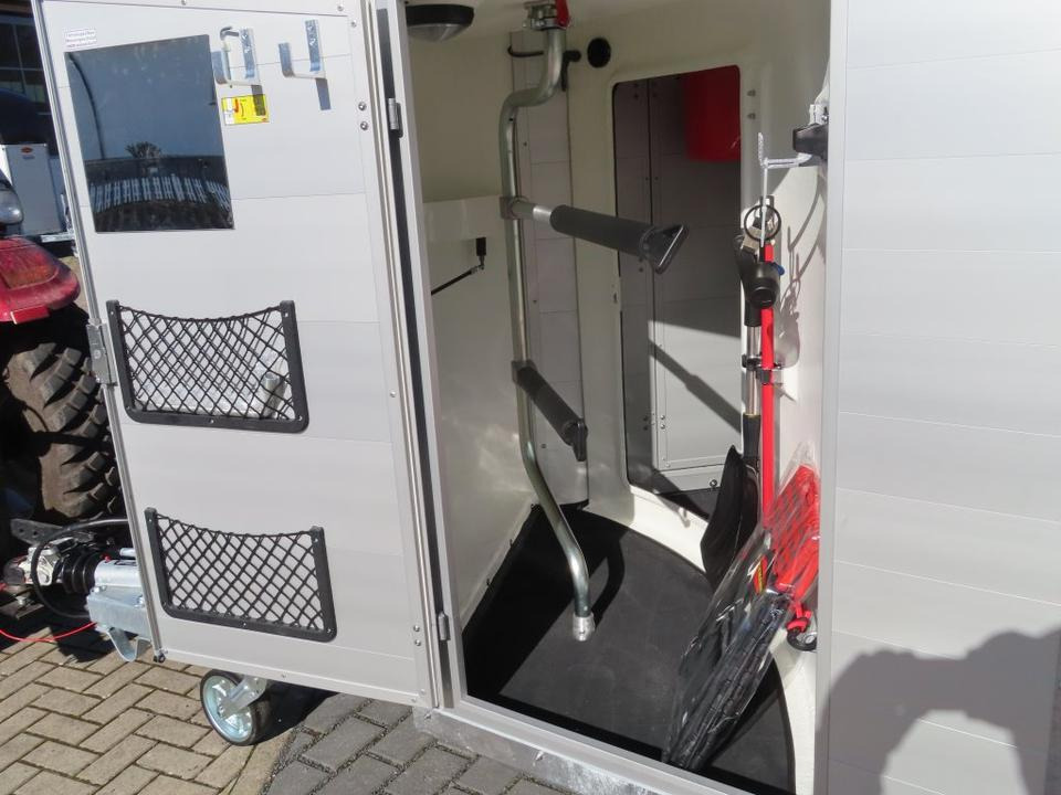 Rơ moóc chở ngựa Böckmann Portax SKA 2025 Neu, Pferdeanhänger Sattelkammer,100 km: hình 15 Rơ moóc chở ngựa Böckmann Portax SKA 2025 Neu, Pferdeanhänger Sattelkammer,100 km: hình 15