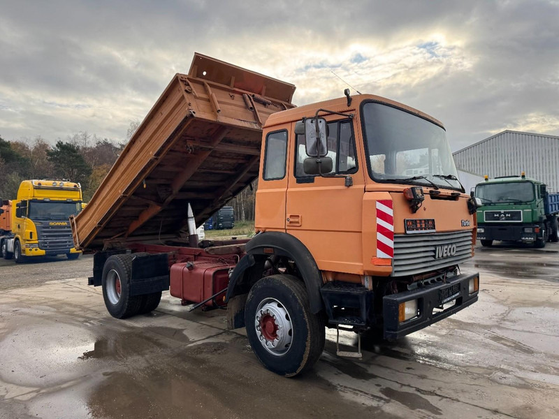 Iveco Turbostar 190 - 30 (BIG AXLE & STEEL SUSPENSION / GRAND PONT & LAMES / 6 CYLINDER WITH RADIATOR) - Xe ben: hình 3 Iveco Turbostar 190 - 30 (BIG AXLE & STEEL SUSPENSION / GRAND PONT & LAMES / 6 CYLINDER WITH RADIATOR) - Xe ben: hình 3
