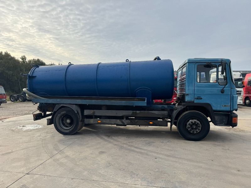 MAN 18.232 (12.000L / STEEL SUSPENSION / 6 CYLINDER WITH MANUAL PUMP) - Xe tải chân không: hình 4 MAN 18.232 (12.000L / STEEL SUSPENSION / 6 CYLINDER WITH MANUAL PUMP) - Xe tải chân không: hình 4