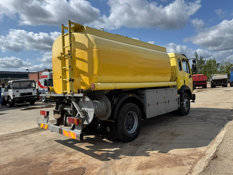 Mercedes-Benz SK 1726 (13.000L / 2 COMPARTIMENTS / GRAND PONT / LAMES / V8) - Xe bồn: hình 5 Mercedes-Benz SK 1726 (13.000L / 2 COMPARTIMENTS / GRAND PONT / LAMES / V8) - Xe bồn: hình 5