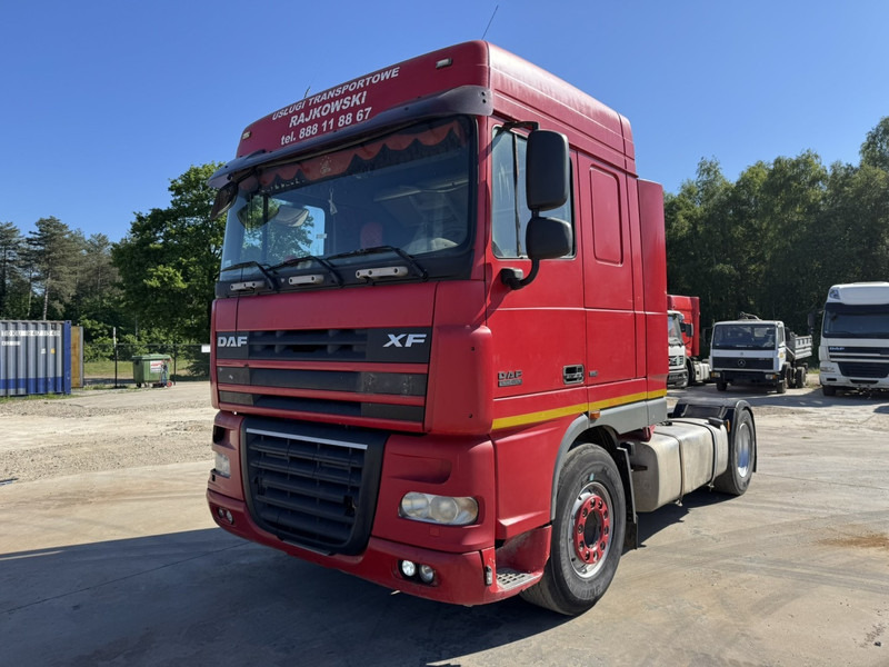 DAF 105 XF 460 Space Cab (MANUAL GEARBOX / BOITE MANUELLE / PTO / HYDRAULIC) - Xe đầu kéo: hình 1 DAF 105 XF 460 Space Cab (MANUAL GEARBOX / BOITE MANUELLE / PTO / HYDRAULIC) - Xe đầu kéo: hình 1