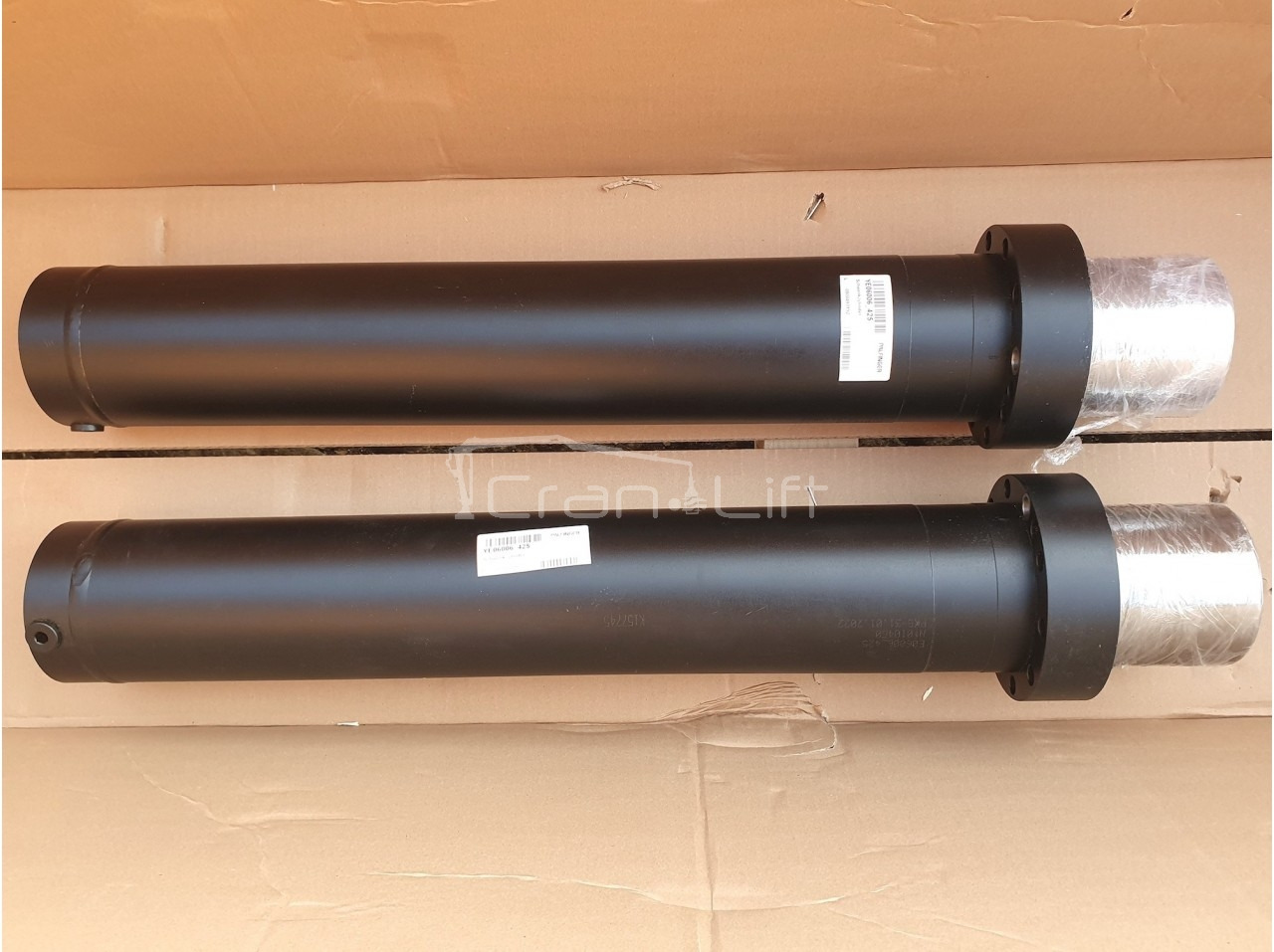 Siłownik, cylinder obrotu Epsilon Q150L, Q150Z, Q170, Q180 YE06006_425 - Xi lanh thủy lực cho Cẩu gấp: hình 1 Siłownik, cylinder obrotu Epsilon Q150L, Q150Z, Q170, Q180 YE06006_425 - Xi lanh thủy lực cho Cẩu gấp: hình 1