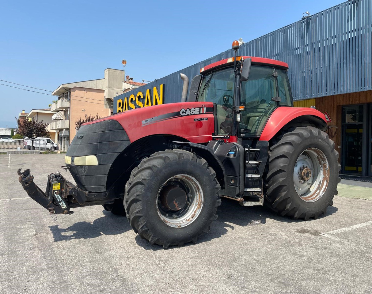 CASE IH MAGNUM 340 - Máy cày: hình 1 CASE IH MAGNUM 340 - Máy cày: hình 1
