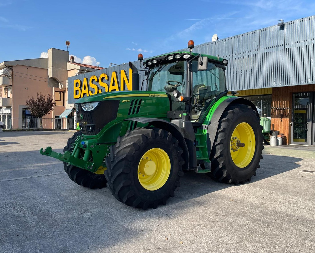 JOHN DEERE 6175 R - Máy cày: hình 1 JOHN DEERE 6175 R - Máy cày: hình 1