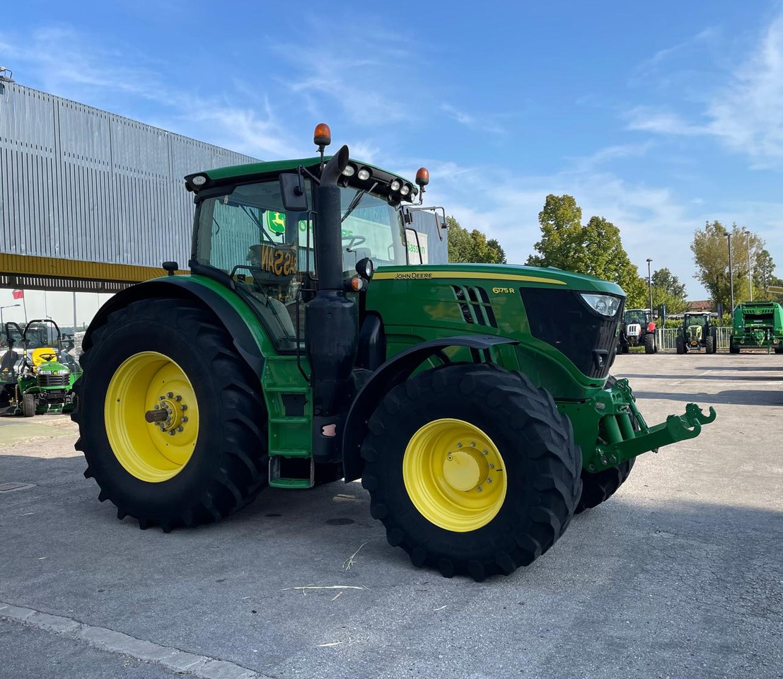 JOHN DEERE 6175 R - Máy cày: hình 2 JOHN DEERE 6175 R - Máy cày: hình 2