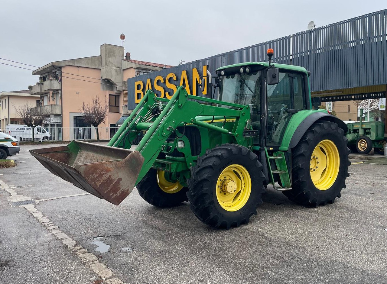 JOHN DEERE 6420 S - Máy cày: hình 1 JOHN DEERE 6420 S - Máy cày: hình 1
