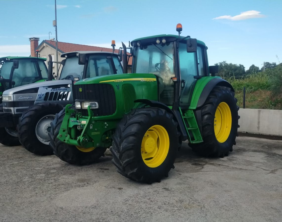 JOHN DEERE 6920 S - Máy cày: hình 1 JOHN DEERE 6920 S - Máy cày: hình 1