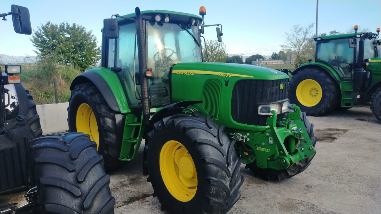JOHN DEERE 6920 S - Máy cày: hình 4 JOHN DEERE 6920 S - Máy cày: hình 4