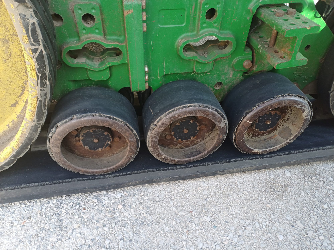 JOHN DEERE 8320 RT - Máy cày: hình 5 JOHN DEERE 8320 RT - Máy cày: hình 5