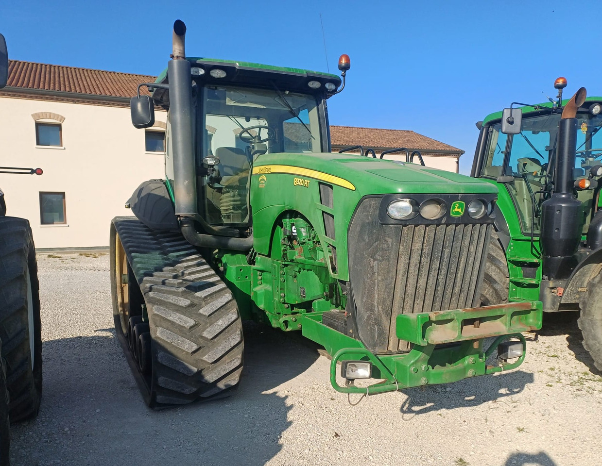 JOHN DEERE 8320 RT - Máy cày: hình 2 JOHN DEERE 8320 RT - Máy cày: hình 2