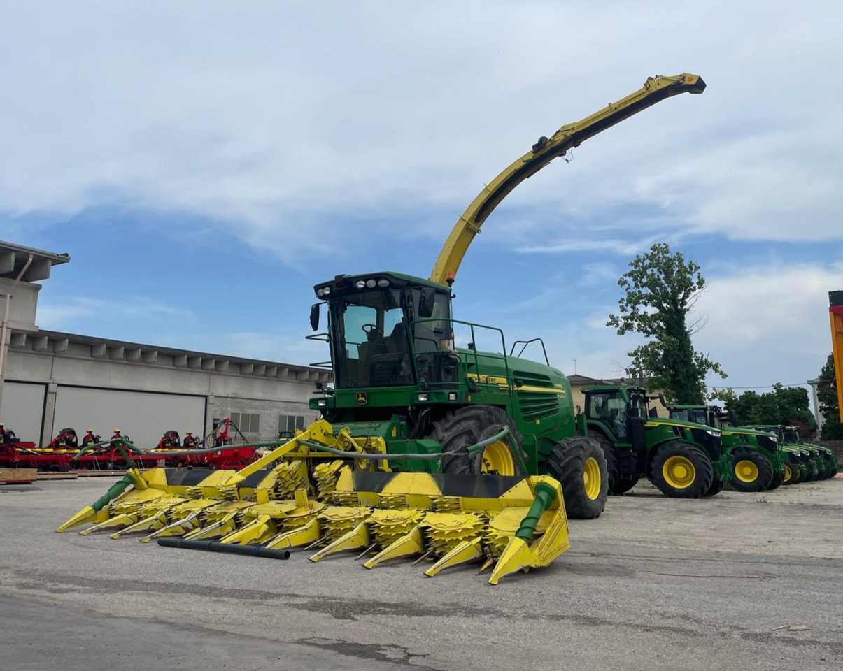 JOHN DEERE TRINCIA 7950 - Máy gặt đập thức ăn gia súc: hình 1 JOHN DEERE TRINCIA 7950 - Máy gặt đập thức ăn gia súc: hình 1