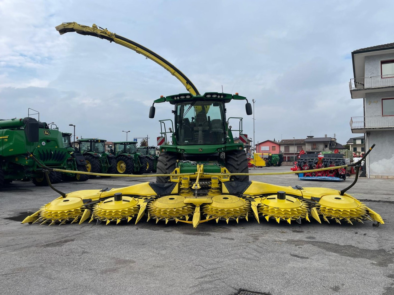 JOHN DEERE TRINCIA 9700i - Máy gặt đập thức ăn gia súc: hình 2 JOHN DEERE TRINCIA 9700i - Máy gặt đập thức ăn gia súc: hình 2