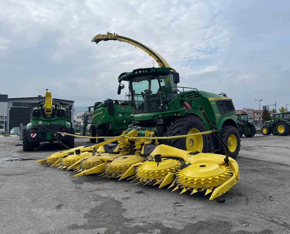 JOHN DEERE TRINCIA 9700i - Máy gặt đập thức ăn gia súc: hình 1 JOHN DEERE TRINCIA 9700i - Máy gặt đập thức ăn gia súc: hình 1