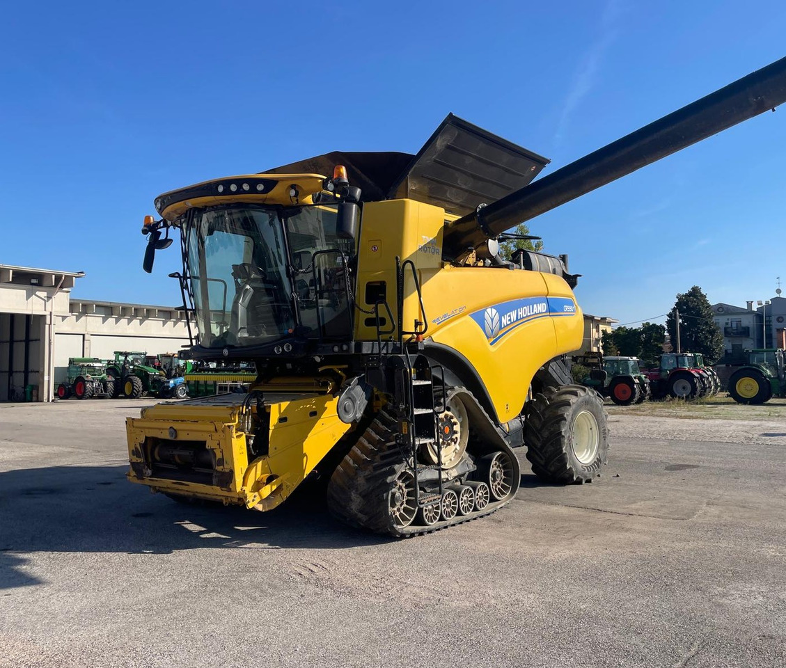 NEW HOLLAND MIETITREBBIA CR 9.90 - Máy gặt đập: hình 1 NEW HOLLAND MIETITREBBIA CR 9.90 - Máy gặt đập: hình 1