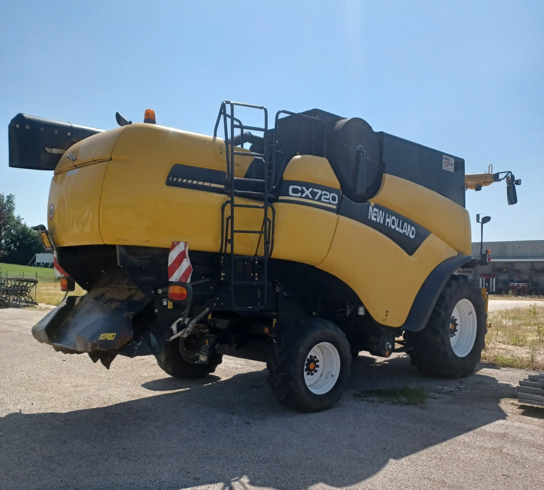 NEW HOLLAND MIETITREBBIA CX 720 - Máy gặt đập: hình 5 NEW HOLLAND MIETITREBBIA CX 720 - Máy gặt đập: hình 5