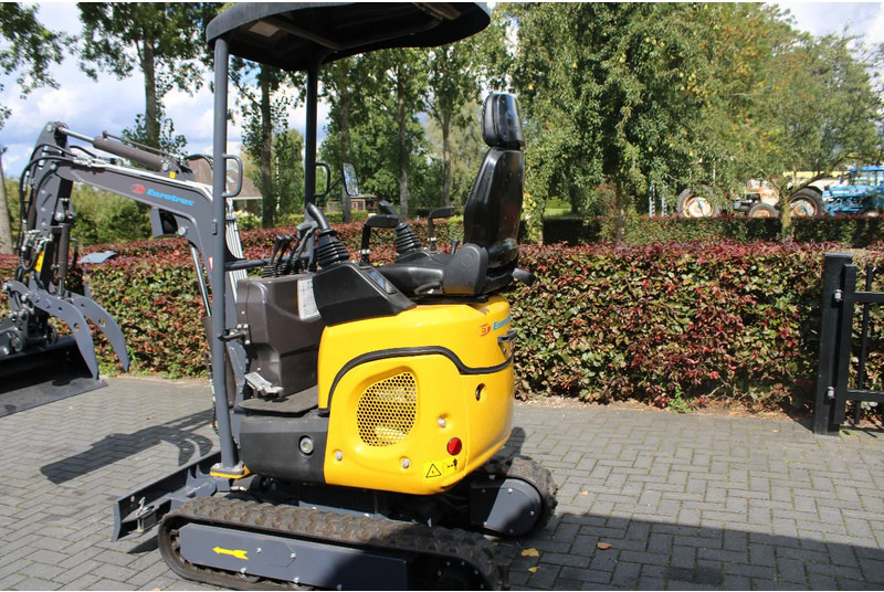Máy xúc mini Eurotrac HE 12 servo: hình 7
