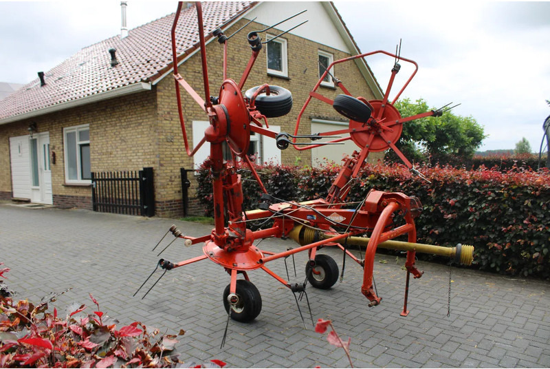 Kuhn GF 5000MHA - Dàn trải/ Cào: hình 1 Kuhn GF 5000MHA - Dàn trải/ Cào: hình 1
