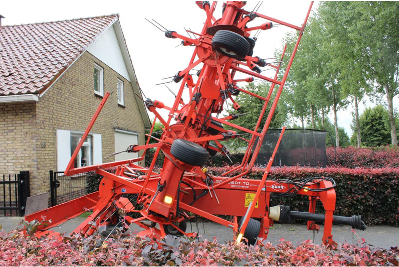 Kuhn GF10601 TO - Dàn trải/ Cào: hình 2 Kuhn GF10601 TO - Dàn trải/ Cào: hình 2
